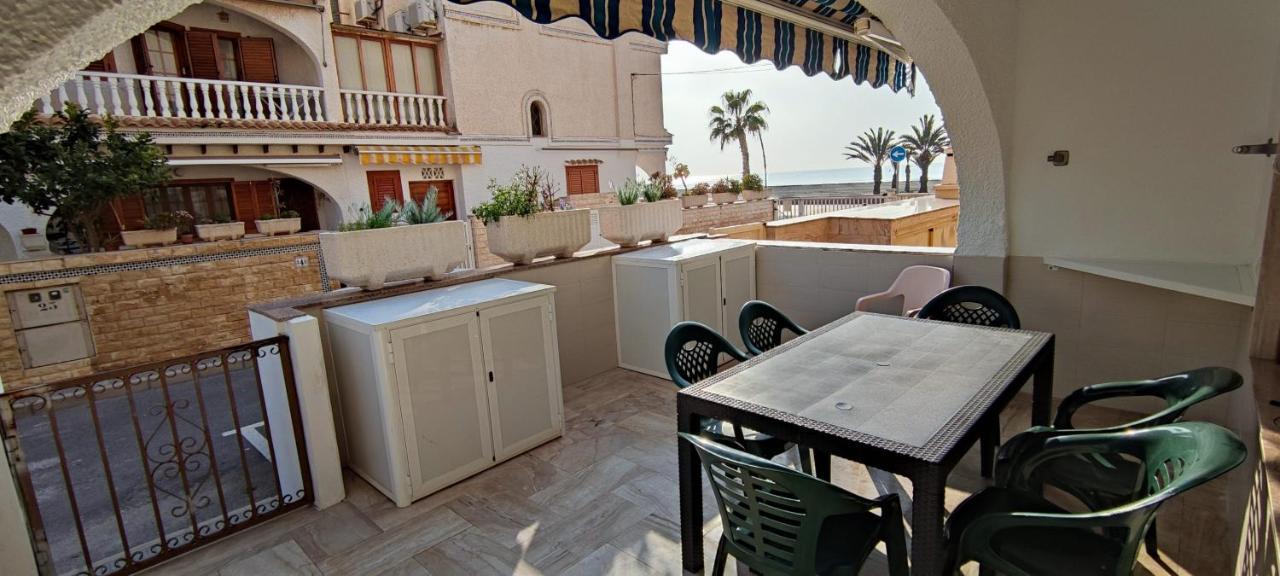 Beach Breeze Townhouse By The Beach Santa Pola Esterno foto